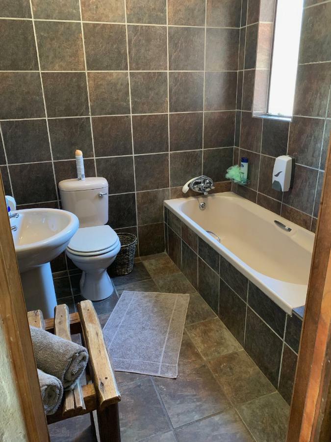 Country Lodge Upington Bagian luar foto