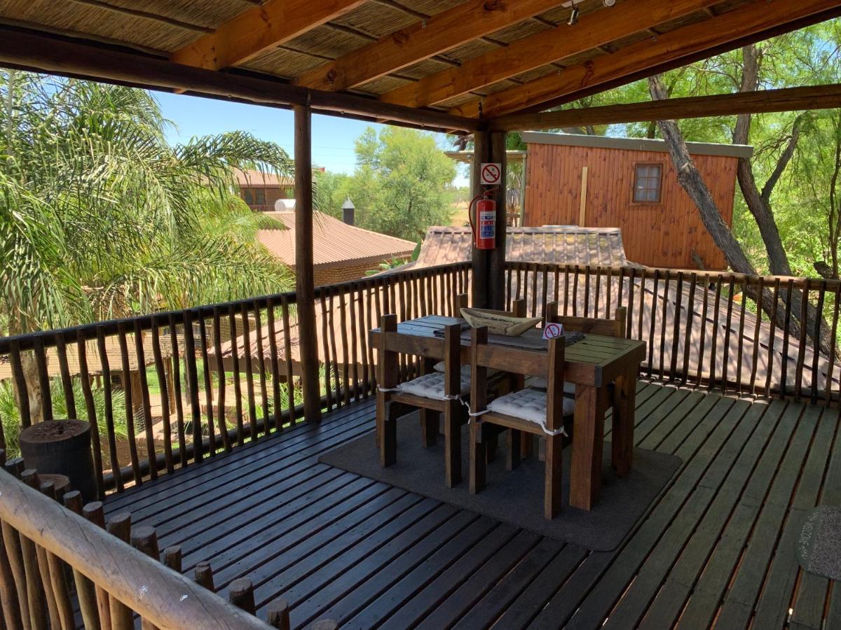 Country Lodge Upington Bagian luar foto